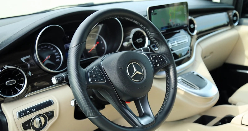 Mercedes-Benz Klasa V cena 435000 przebieg: 25000, rok produkcji 2022 z Dąbrowa Białostocka małe 301